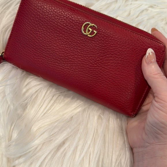 Red Gucci GG Marmont long wallet in leather - Picture 10 of 11